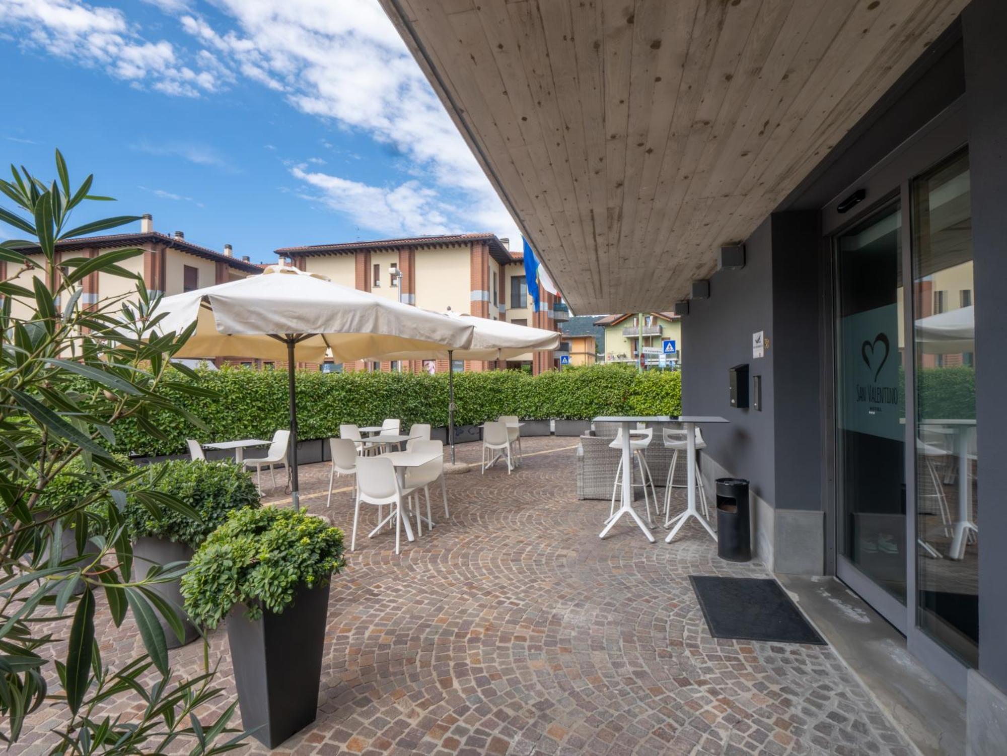 San Valentino Hotel Villa di Serio Exterior photo